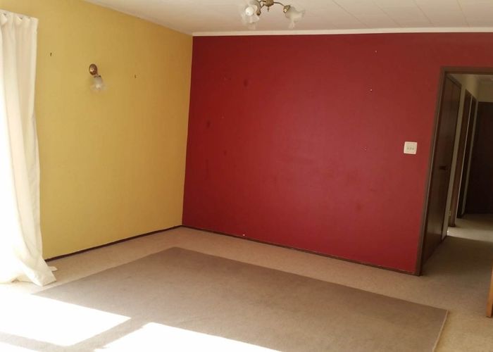  at 6 Yarra Place, Botany Downs, Manukau City, Auckland