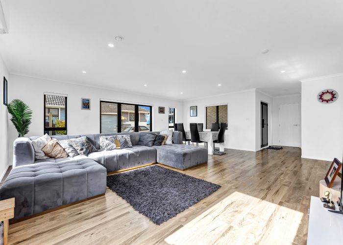  at 4 Valonia Street, New Windsor, Auckland City, Auckland