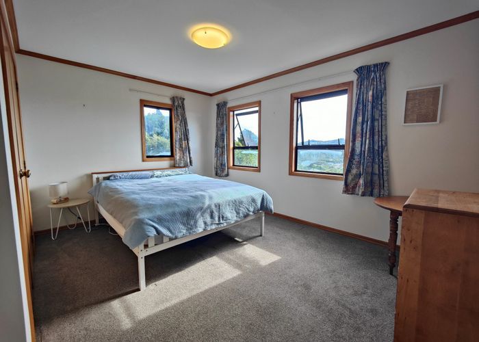  at 32 Wrights Hill Road, Karori, Wellington, Wellington