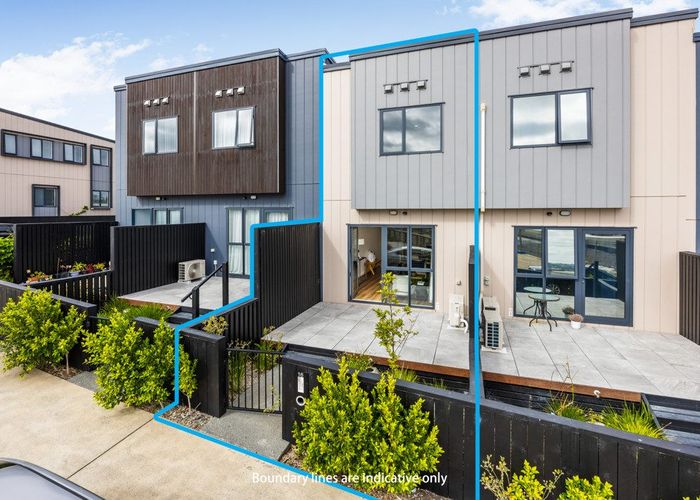  at 16 Salvia Lane, Flat Bush, Manukau City, Auckland