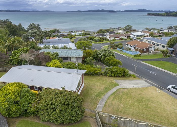  at 3 Mariners Grove, Algies Bay, Warkworth