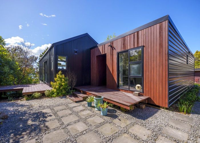  at 8 Merlincote Crescent, Governors Bay, Banks Peninsula, Canterbury