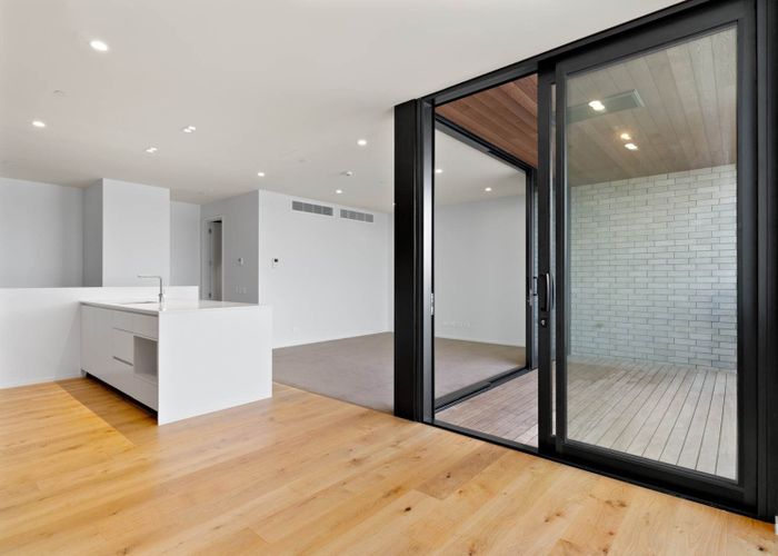  at 01 Catalin/6 Boundary Road, Hobsonville, Waitakere City, Auckland