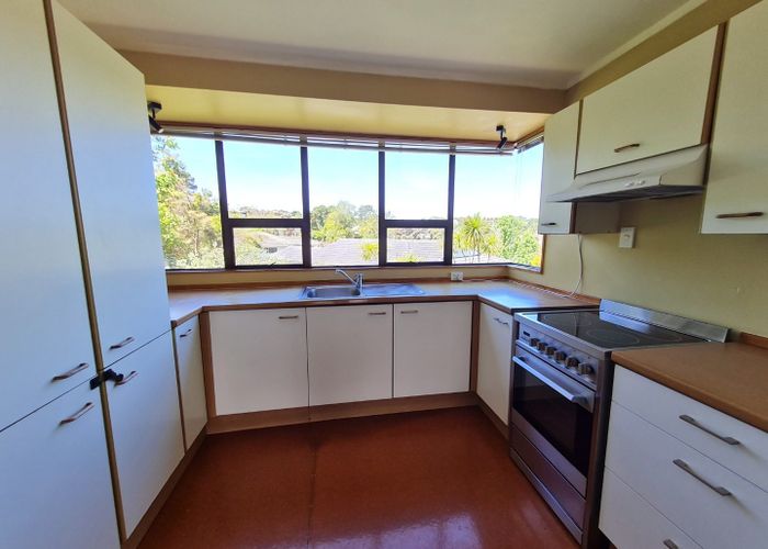  at 2/6 McQuoid Pl, Glenfield, North Shore City, Auckland