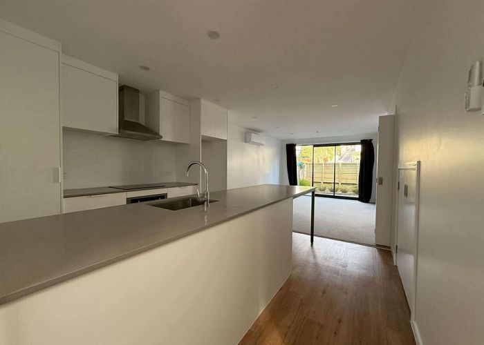  at 2/27 Main Road, Wainuiomata, Lower Hutt, Wellington