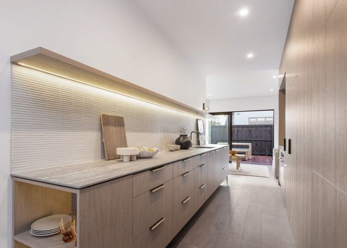  at 2/44 Winchester Street, Merivale, Christchurch City, Canterbury