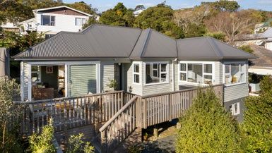  at 9 Crofton Road, Ngaio, Wellington