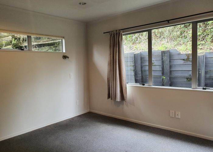  at 18A Totaravale Drive, Totara Vale, North Shore City, Auckland
