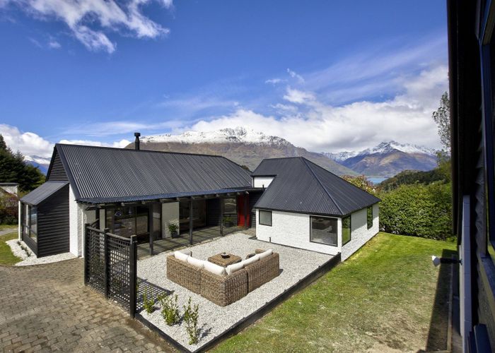  at 24 Williams Street, Sunshine Bay, Queenstown-Lakes, Otago