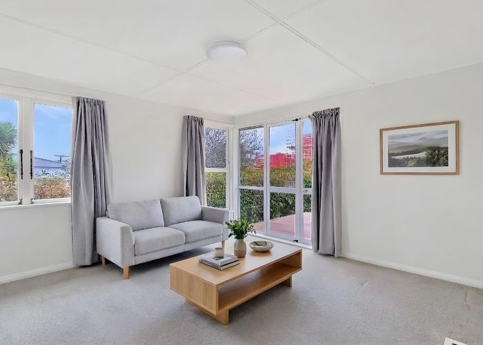  at 4 Miniver Street, Glen Innes, Auckland City, Auckland