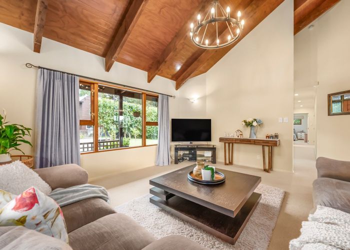  at 3 Roseveare Grove, Te Marua, Upper Hutt, Wellington