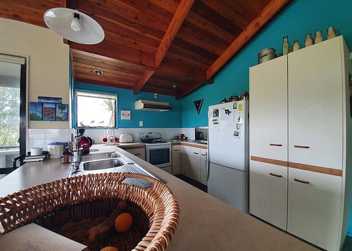 For rent 507A Ocean Road, Whangamata, ThamesCoromandel, Waikato homes.co.nz