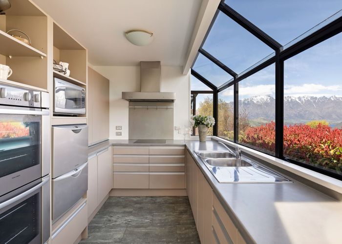  at 9 Greenstone Place, Fernhill, Queenstown-Lakes, Otago