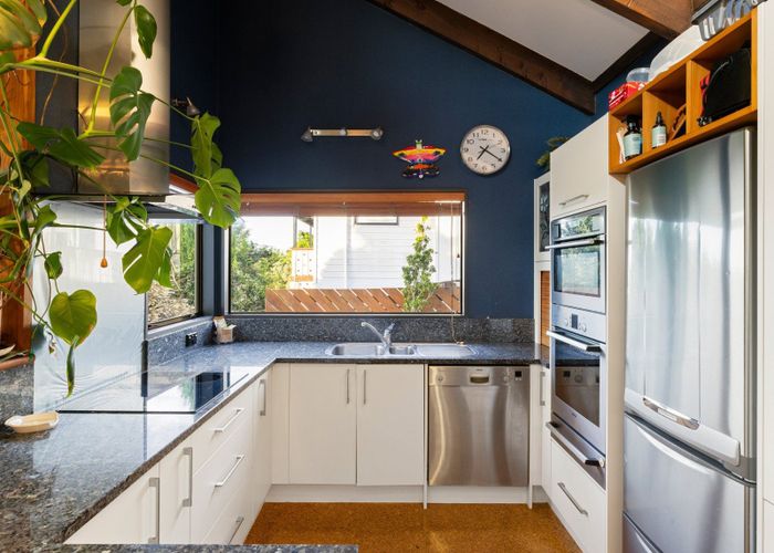  at 32 Pohutukawa Drive, Pukete, Hamilton, Waikato