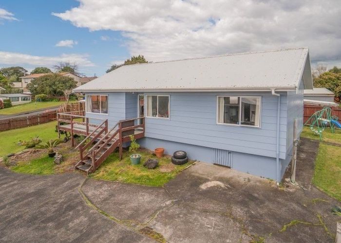  at 12 imperial place, Henderson, Waitakere City, Auckland