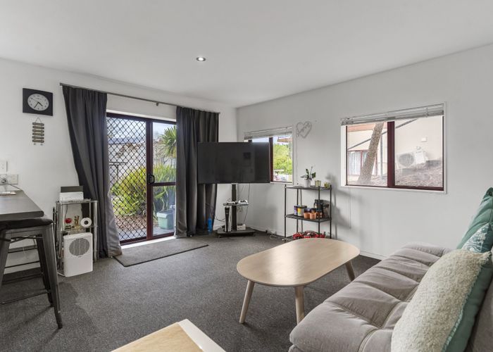  at 60 Malaspina Place, Papatoetoe, Manukau City, Auckland