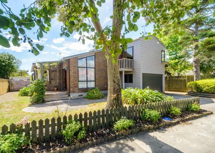  at 42A Clifton Terrace, Fitzherbert, Palmerston North