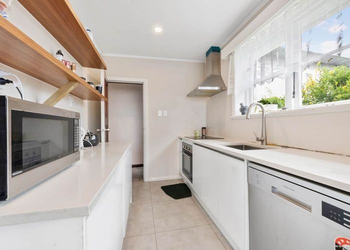  at 204 Blockhouse Bay Road, Avondale, Auckland City, Auckland