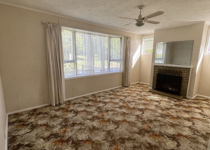  at 71 Seabrook Ave, New Lynn, Waitakere City, Auckland