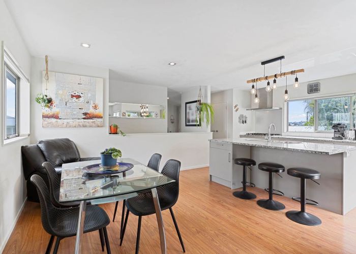  at 97A Bond Crescent, Forrest Hill, North Shore City, Auckland