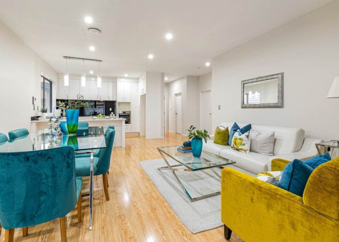  at 5 Rohi Place, Flat Bush, Auckland