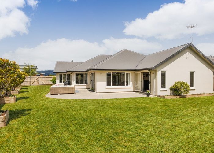 Recently sold 25 Rodeo Drive, Kelvin Grove, Palmerston North homes