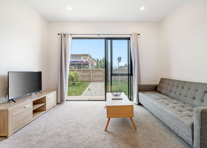  at 98E Walmsley Road, Favona, Manukau City, Auckland