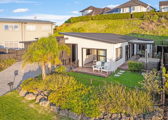  at 90 Arran Point Parade, Orewa, Orewa