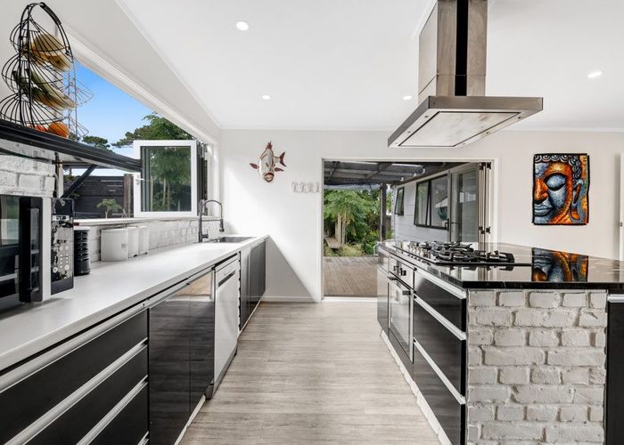  at 11 Brandon Road, Manly, Whangaparaoa
