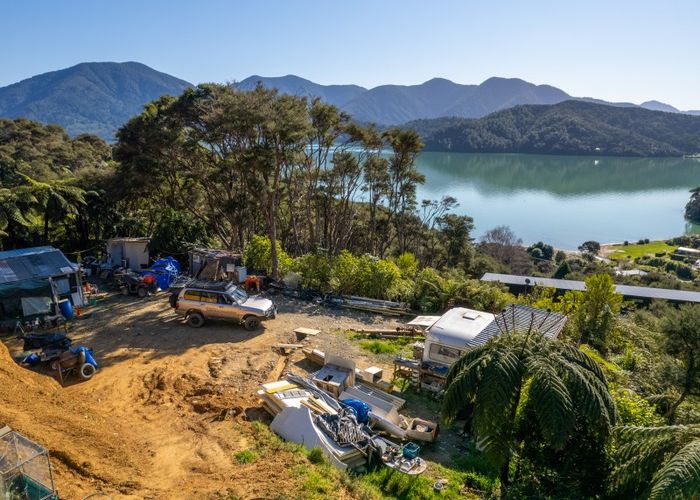  at 910 Kenepuru Road, Picton