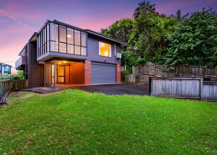  at 6 Valley Road, Browns Bay, North Shore City, Auckland