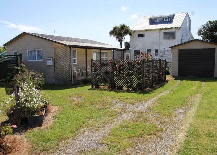  at 4 Cook Street, Carters Beach, Westport