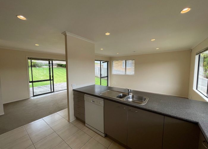  at 21 Toomer Place, Beachlands, Manukau City, Auckland