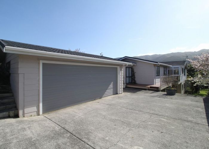  at 31 Coates Street, Tawa, Wellington