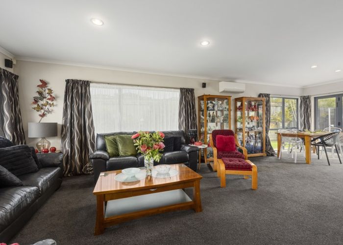  at 3 Riverstone Drive, Riverstone Terraces, Upper Hutt