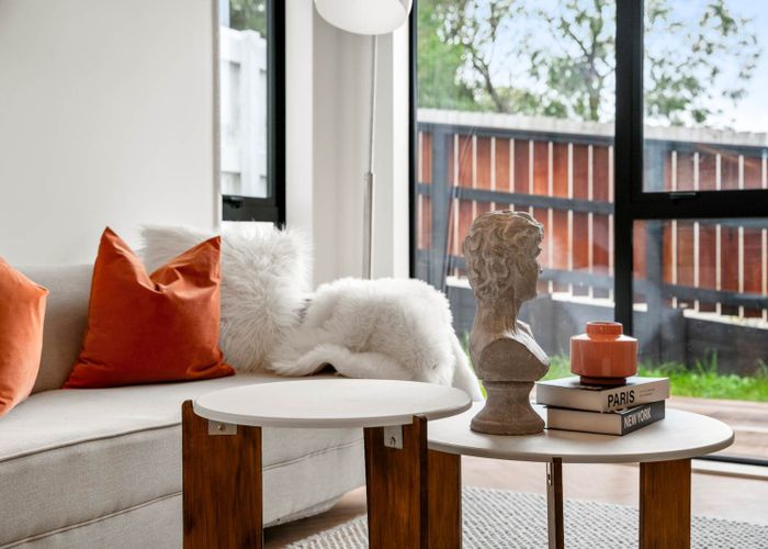  at 90B Oaktree Avenue, Browns Bay, North Shore City, Auckland