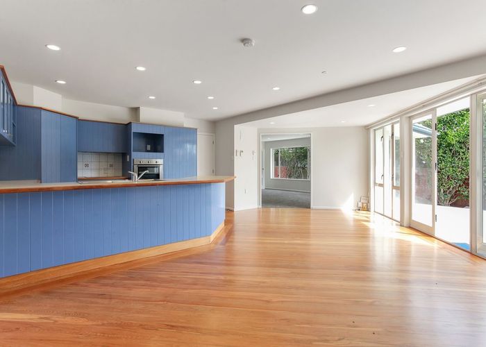  at 204 Avonhead Road, Avonhead, Christchurch City, Canterbury