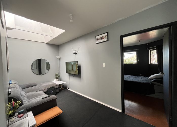  at 3A Marsden Avenue/32A Te Atatu Road, Te Atatu South, Waitakere City, Auckland