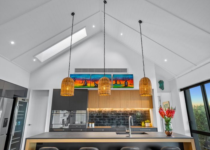  at 10 Vaughan Crescent, Murrays Bay, North Shore City, Auckland