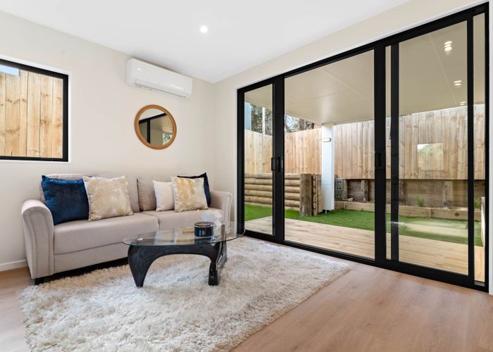  at 4-6 / 10 Orchid Place, Te Atatu South, Waitakere City, Auckland
