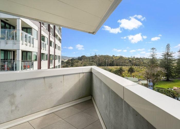  at 706/6 Waikumete Rd, Glen Eden, Auckland