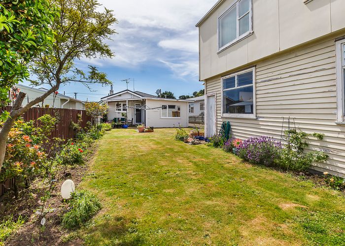  at 72 Devonshire Road, Miramar, Wellington