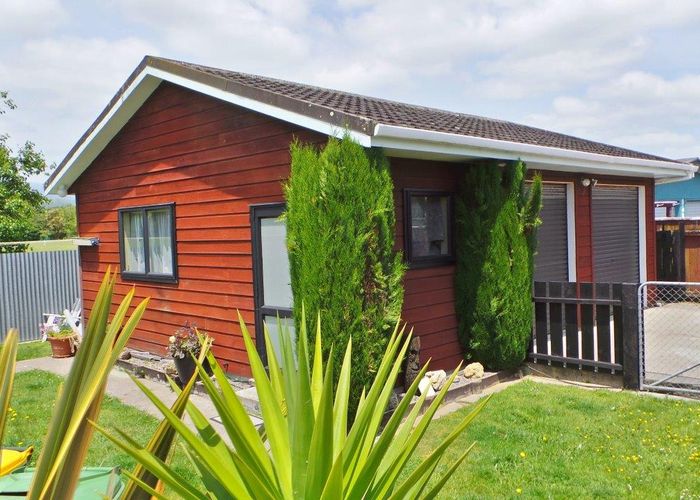 Free property data for 5 Broadbelt Grove, Levin homes.co.nz