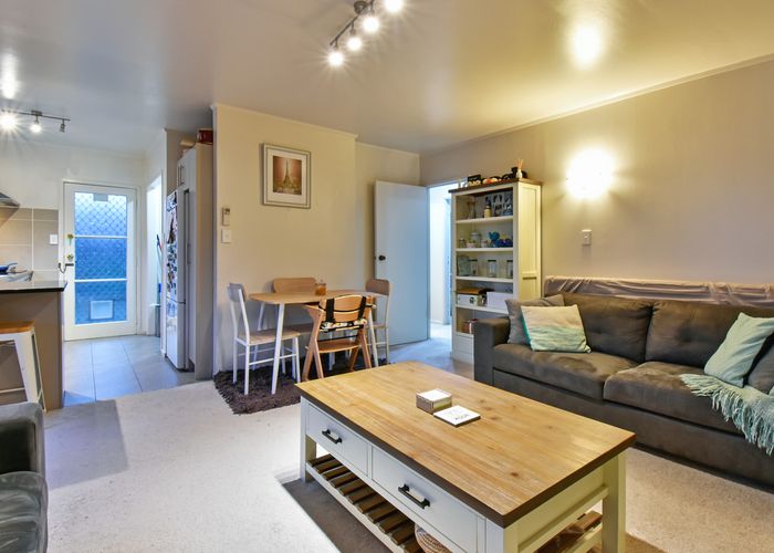  at 4/43 Birdwood Avenue, Papatoetoe, Auckland