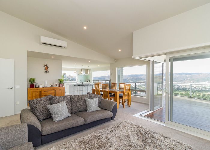  at 8 Fawcet Place, Belmont, Lower Hutt