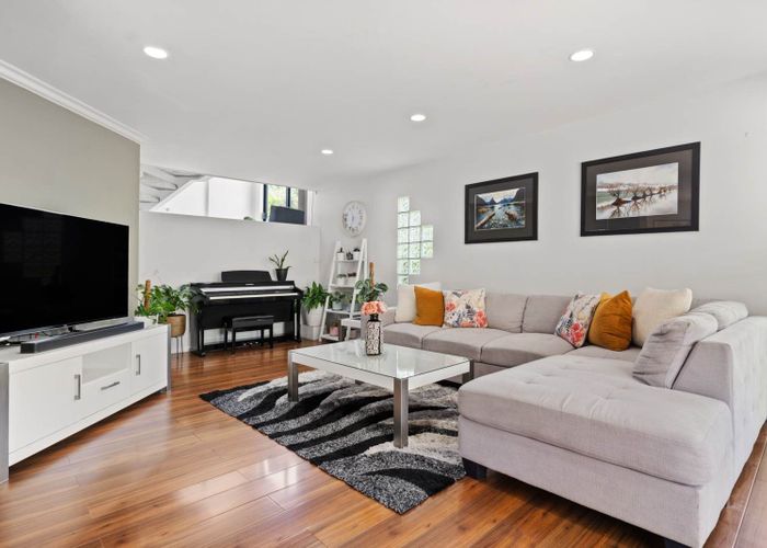  at 1/6B Sunnynook Road, Sunnynook, North Shore City, Auckland