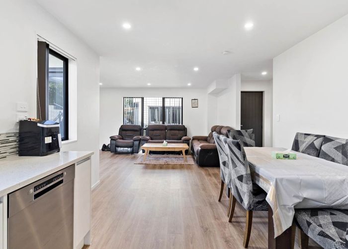  at 2/66 Wintere Road, Papatoetoe, Manukau City, Auckland