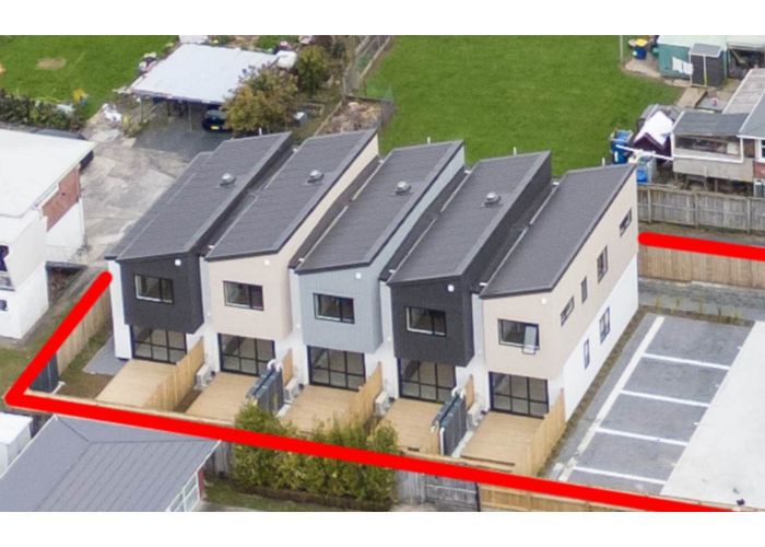  at 4 & 6/53 Archibald Road, Kelston, Waitakere City, Auckland