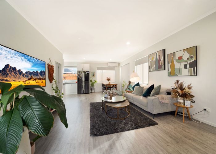 at 5C Glengarry Road, Glen Eden, Auckland