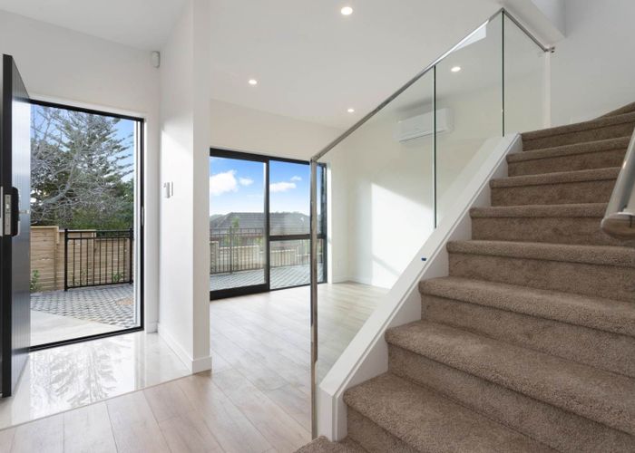  at 2E Ceramco Place, Torbay, North Shore City, Auckland